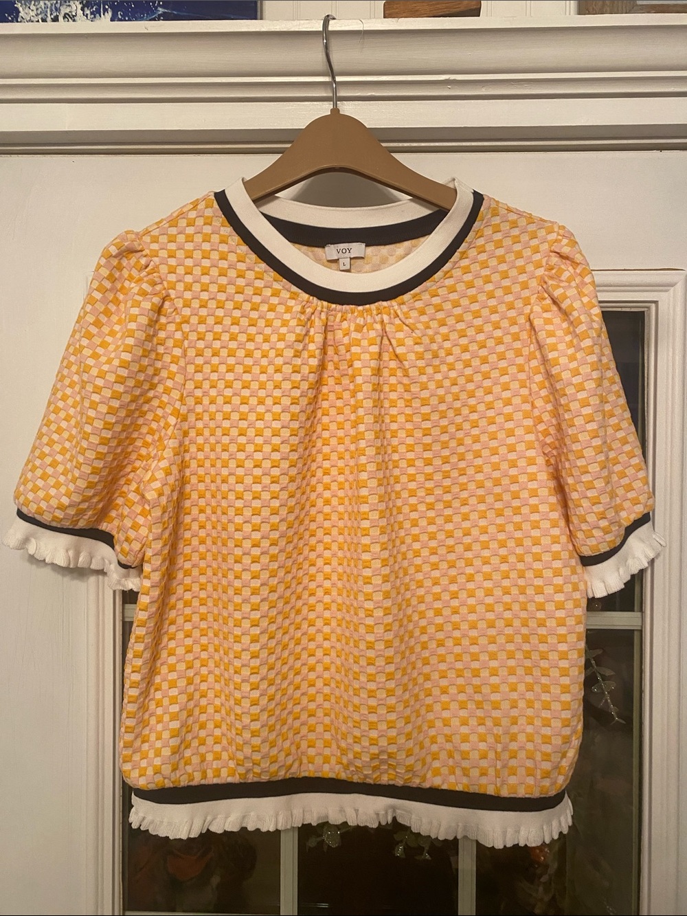 VOY Yellow & Pink Check Short-Sleeve Ruffle Trim Blouse. Size Large. Gorgeous.
